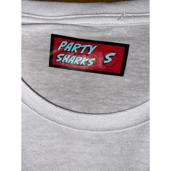 NWT Party sharks, white T-shirt men’s size small - Picture 3 of 8